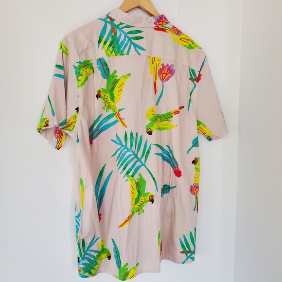 ROARK Men XL Journey Macaw Tan Tropical Button SS Shirt Logo Casual Island Vacay - Picture 9 of 15